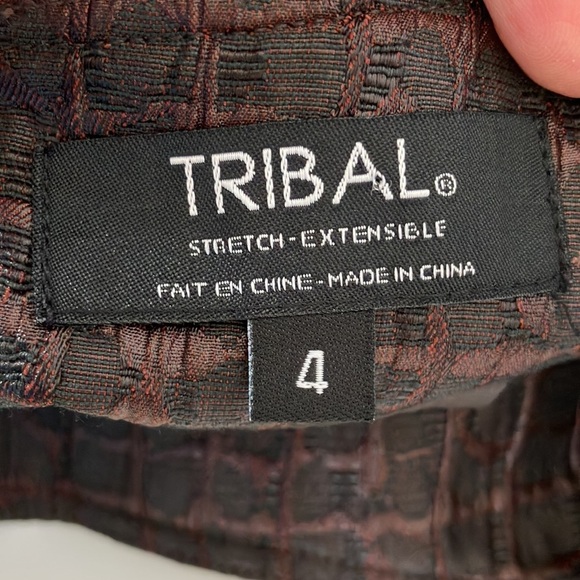 Tribal Women’s Stretch Extensible Brown Pencil Skirt, Croc Embossed, Size 4. - Picture 4 of 4